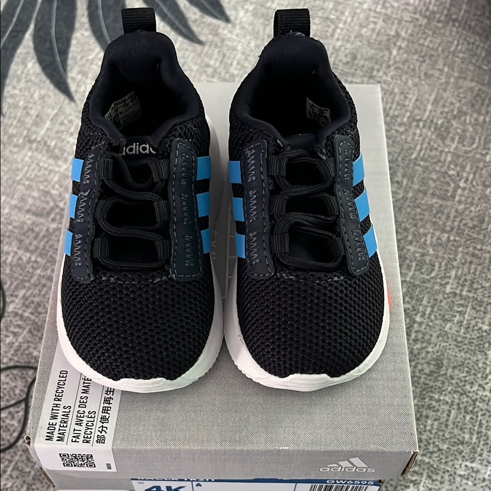 Adidas Black and Blue Lightweight Sneakers